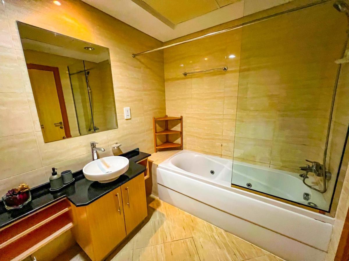 La Buena Vida Marina: Luxe 1BD with Spectacular Sea Views Apartment Dubai Exterior photo